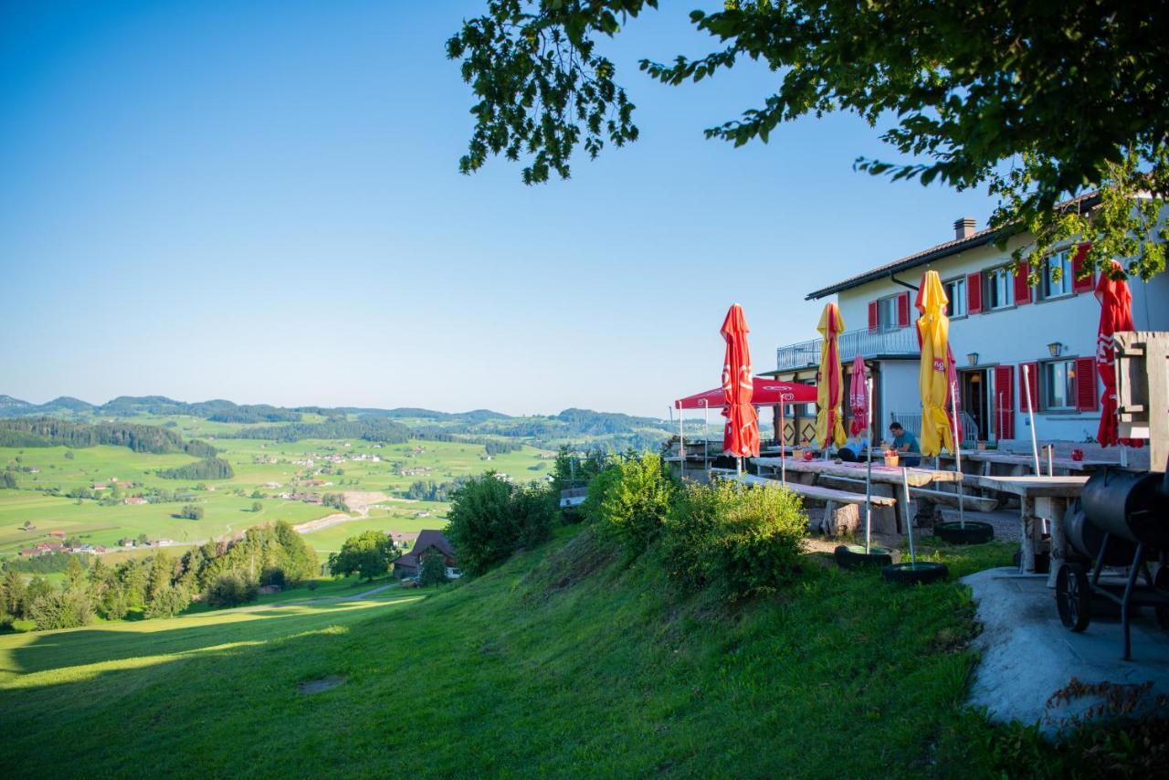 Restaurant Und Kaeserei Berghof Ganterschwil Exterior photo